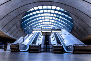 Escalators d'une station de métro à Londres